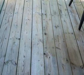 The Best Inexpensive and Non-Toxic DIY Deck Cleaner