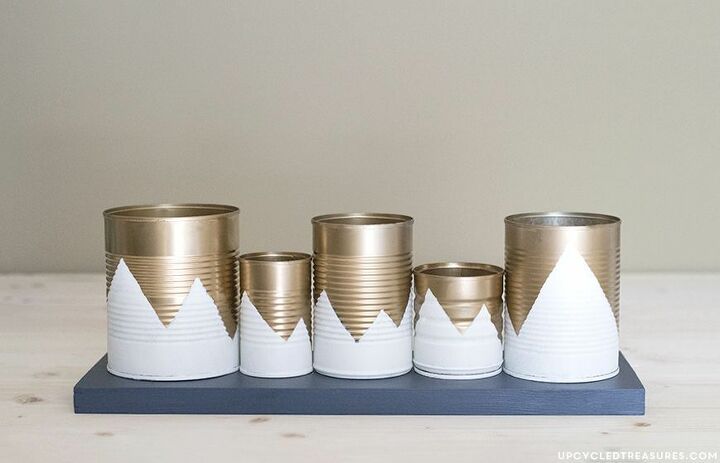 30 formas divertidas de mantener tu casa organizada, Organizador de escritorio reciclado con latas de conserva