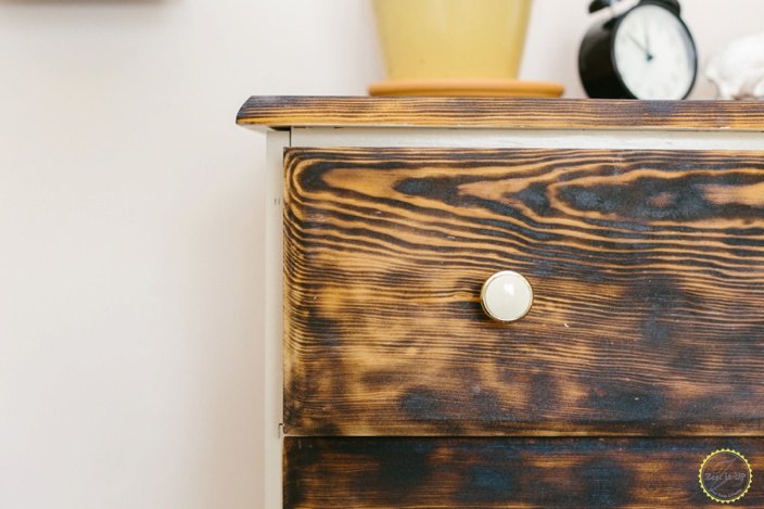 31 tricks to help you fix the wood in your home, Use Shou Sugi Ban To Burn Wood