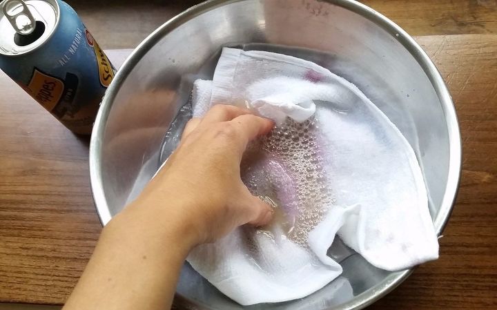 s 30 essential hacks for cleaning around your home, Remove Wine Stains With Borax