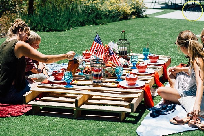 decoracin de picnic en el patio del 4 de julio