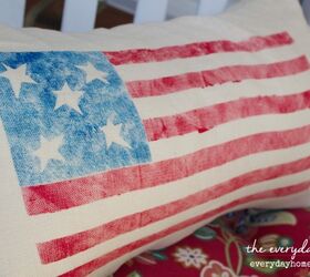 31 unusual flag ideas that actually look amazing, Design your own outdoor flag pillow
