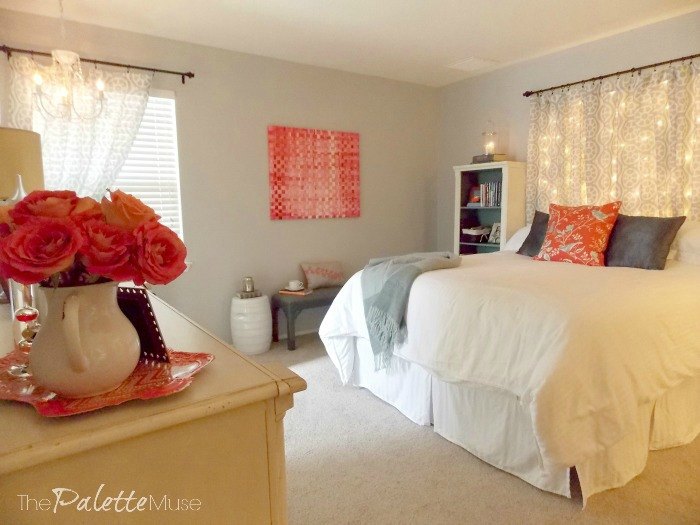 30 ideas de actualizacin con estilo que querr usar para su dormitorio, Haz un cabecero con luces de cuerda