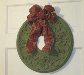 s 31 fabulous wreath ideas that will make your neighbors smile, Upcycle A Medallion With Americana Paint