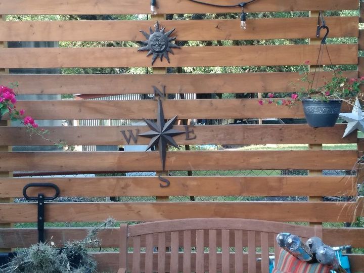 q need some help figuring out what will make this garden wall pop