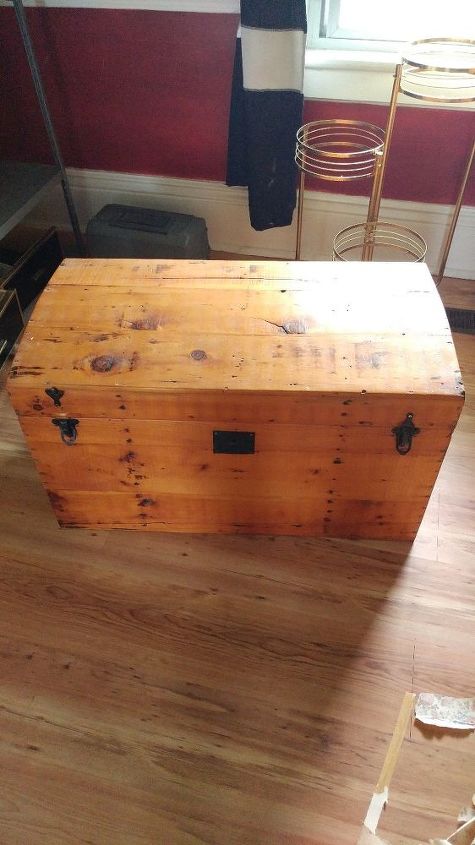 q refinishing a antique trunk inside
