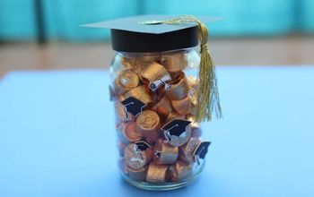 Create Easy DIY Graduation Gifts! | DIY Grad Cap Mason Jar
