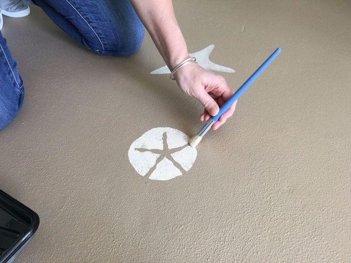 30 creative painting techniques ideas you must see, Add Excitement To Any Room With Stenciling