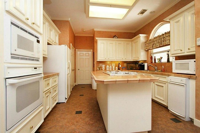 how layout changes fixed our broken kitchen