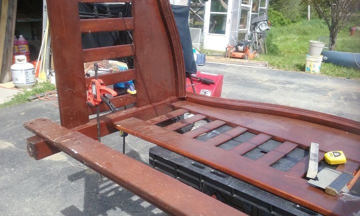 q how do you attach the footboard to the headboard for a bed frame bench