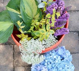 easy garden flower arrangement