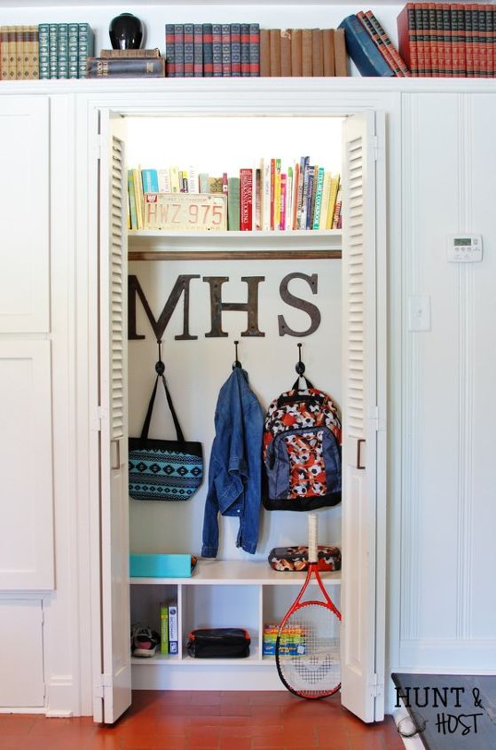 30 maneiras geniais de aproveitar ao mximo o espao do seu armrio, Organize o guarda roupa de volta s aulas