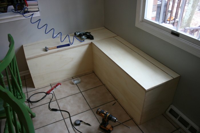 how to build a banquette built in kitchen bench