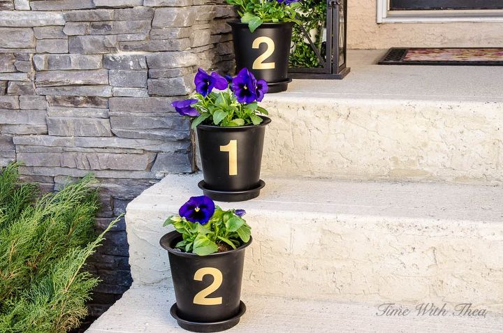 30 address signs that ll make your neighbors stop in admiration, Or line numbered pots down your front steps