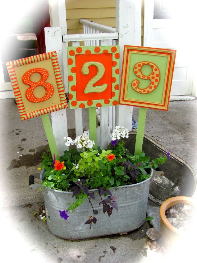 30 letreros de direccin que harn que sus vecinos se detengan en seal de admiracin, Utiliza marcos y una jardinera