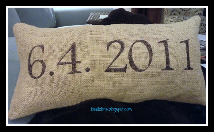 check out these 30 incredible sharpie makeovers, Stenciled burlap pillow