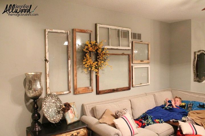 31 creative ways to fill empty wall space, Hang a collage of windows