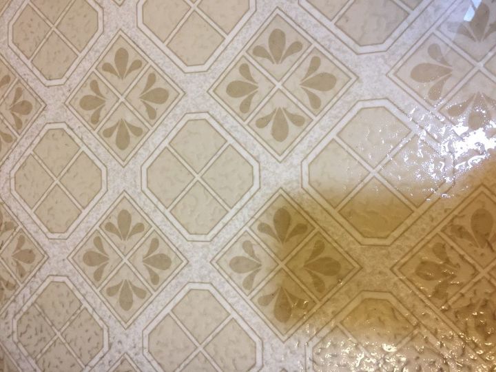 t bathroom floor vinyl