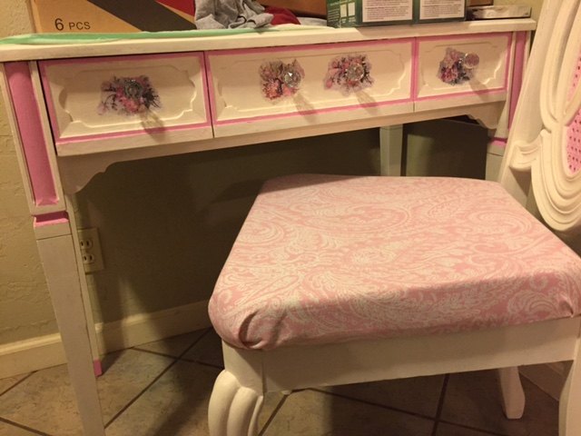 make over sewing table chair