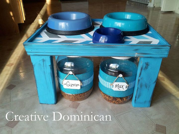 30 great ideas for every pet owner, Decorate A Feeding Station With Herringbone