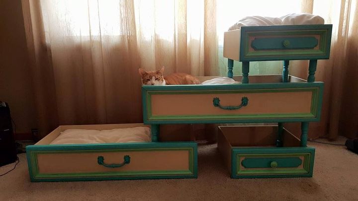 30 great ideas for every pet owner, Make A Play Area For Cats With Drawers