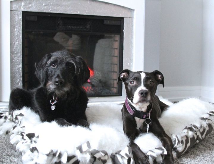 30 great ideas for every pet owner, Or Create A Fluffy Fleece Bed
