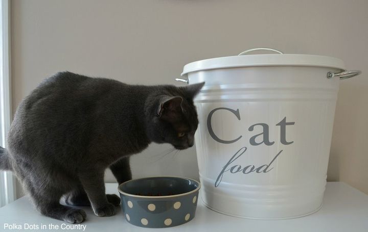 30 great ideas for every pet owner, Recreate A Ballard Food Tin For Cats