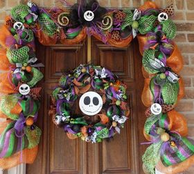 s 15 uncanny hacks for making pretty garland decor, Twist And Turn Mesh For Halloween