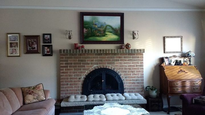 q looking for ideas to give this fireplace a craftsman look