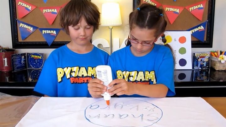 personalized tie dye pillow cases with acrylic paint