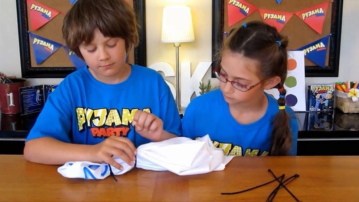 personalized tie dye pillow cases with acrylic paint