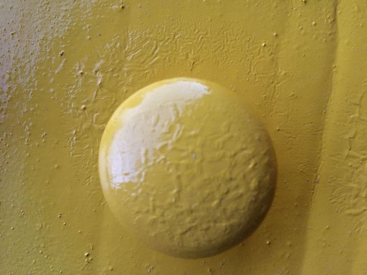q best way to get spray paint off wood door knobs