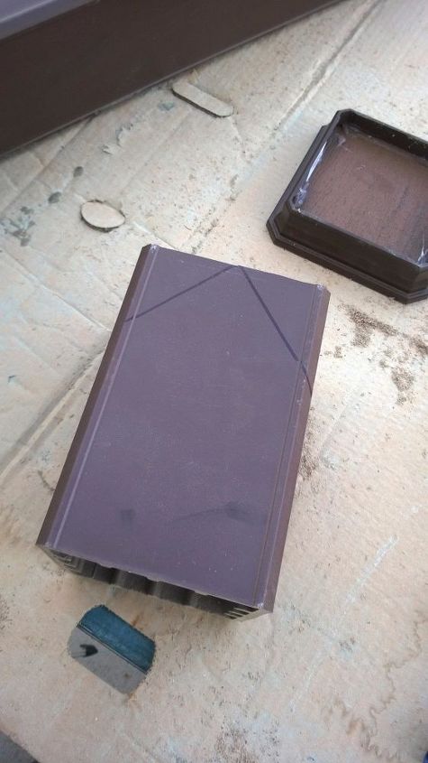 easy diy fence post birdhouse