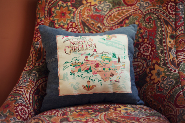 30 ways to use old jeans for brilliant craft ideas, Pair Them With Old T Shirts For Cute Pillows