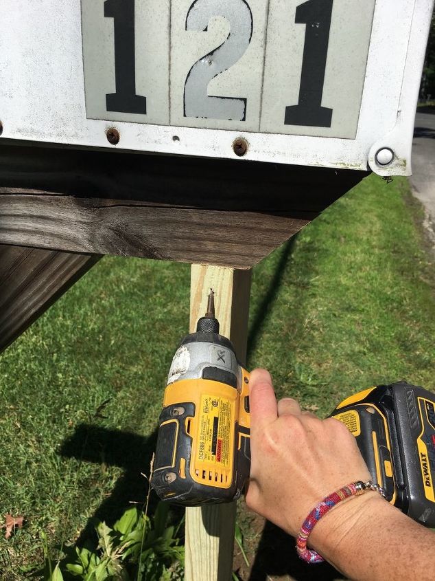 Mailbox Makeover Hometalk