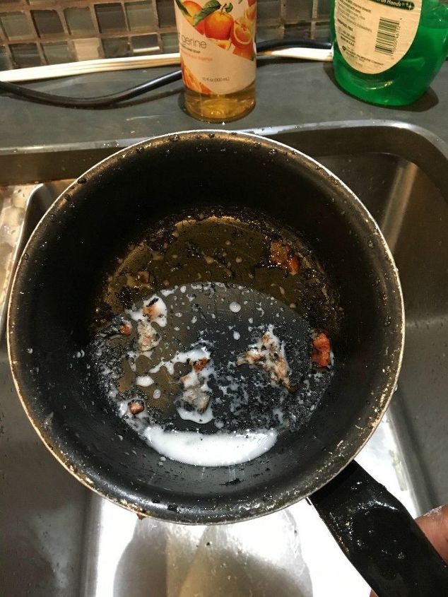 use baking soda to save your burnt pot