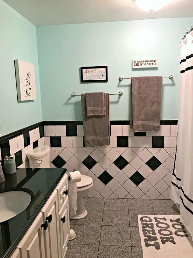 retro black and white bathroom update