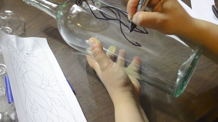 faux stained glass wine bottle using food coloring