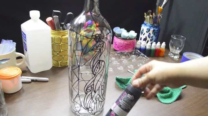 botella de vino de cristal de imitacin utilizando colorante de alimentos