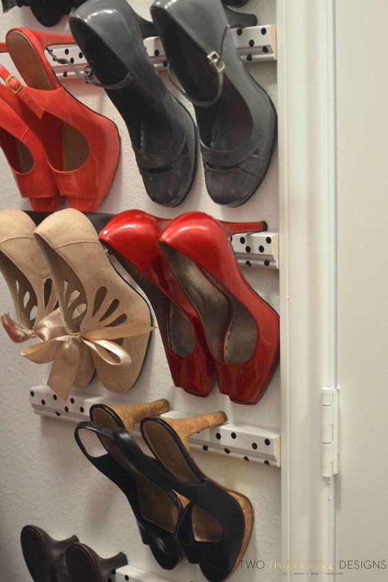 30 amazing ways to organize your shoes, Hang heels on an empty closet wall