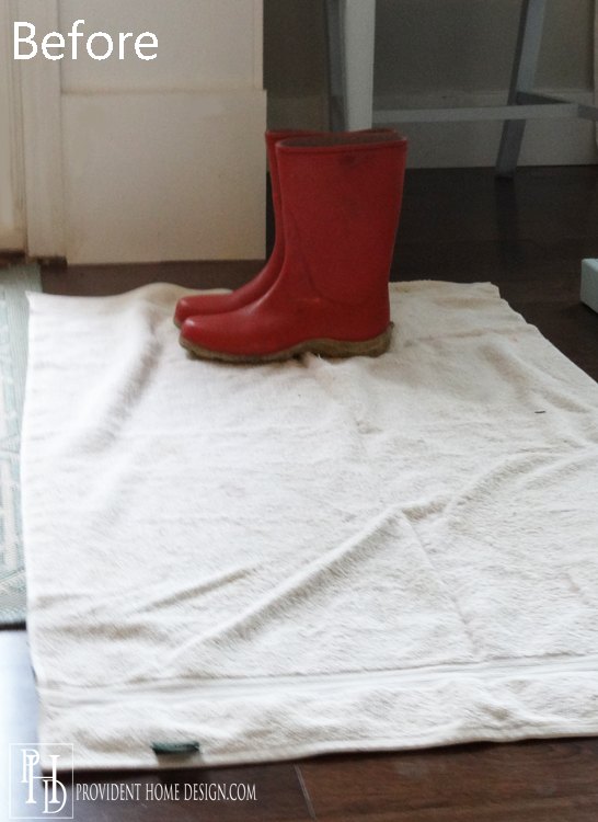 30 amazing ways to organize your shoes, Craft a cobblestone tray for boots