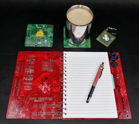 s 30 ideas to make your office look great, Motherboard turned into a notepad