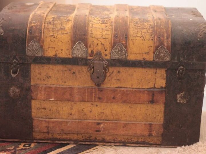 q where do i find the materials to restore this old trunk