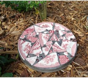 30 brilliant things you can make from cheap thrift store finds, Plate shards to a mosaic stepping stone