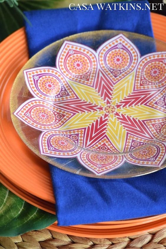 30 brilliant things you can make from cheap thrift store finds, Boring dishes to decorative pieces