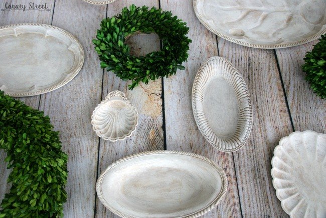 30 brilliant things you can make from cheap thrift store finds, Upcycled plates to a beautiful home decor