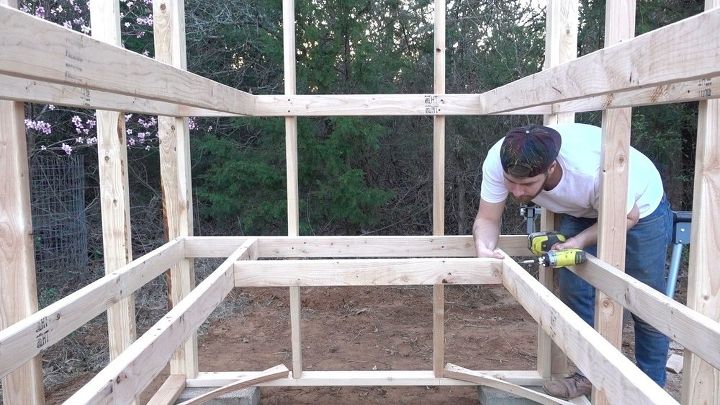 how to build a greenhouse