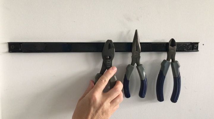 seven different ways to use a magnetic strip