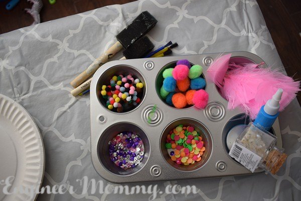 31 clever ideas to reuse muffin pans and cupcake liners, Organize Your Craft Supplies When You Work