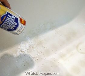 the product i use to clean my bathtub